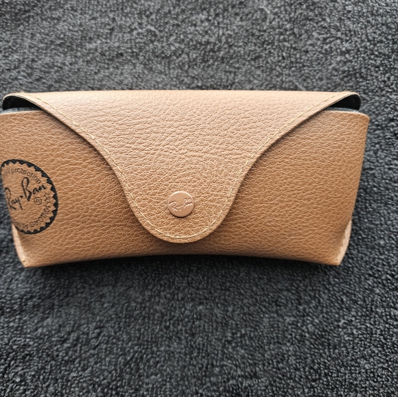 Ray-Ban Brown Sunglasses - Picture 7 of 8